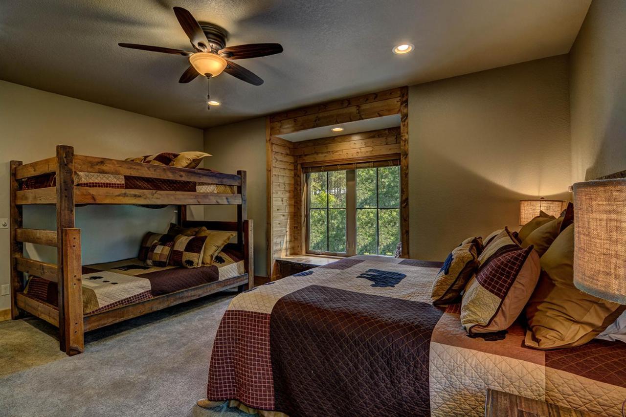 Whispering Pines Lodge: 9 Bedroom อีเกิลริเวอร์ ภายนอก รูปภาพ